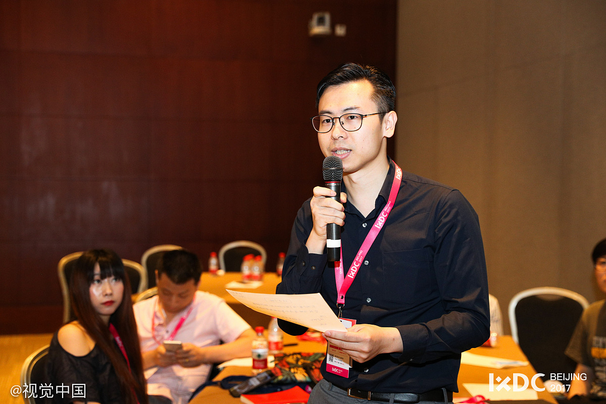 亲爱的同事欢迎加入新东方国际教育培训事业部市场经理主管管理团队！本手册旨在为市场经理主管提供明确的行为准则指导大家在工作中遵循公司的价值观和道德标准以确保我们的业务发展和个人职业成长。请把这句话改成关于管理者的话术