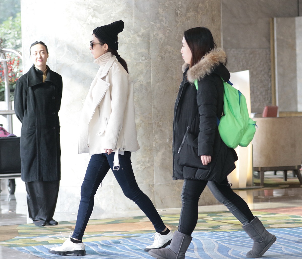 中国人一年四季的穿衣哲学：能穿多少穿多少！