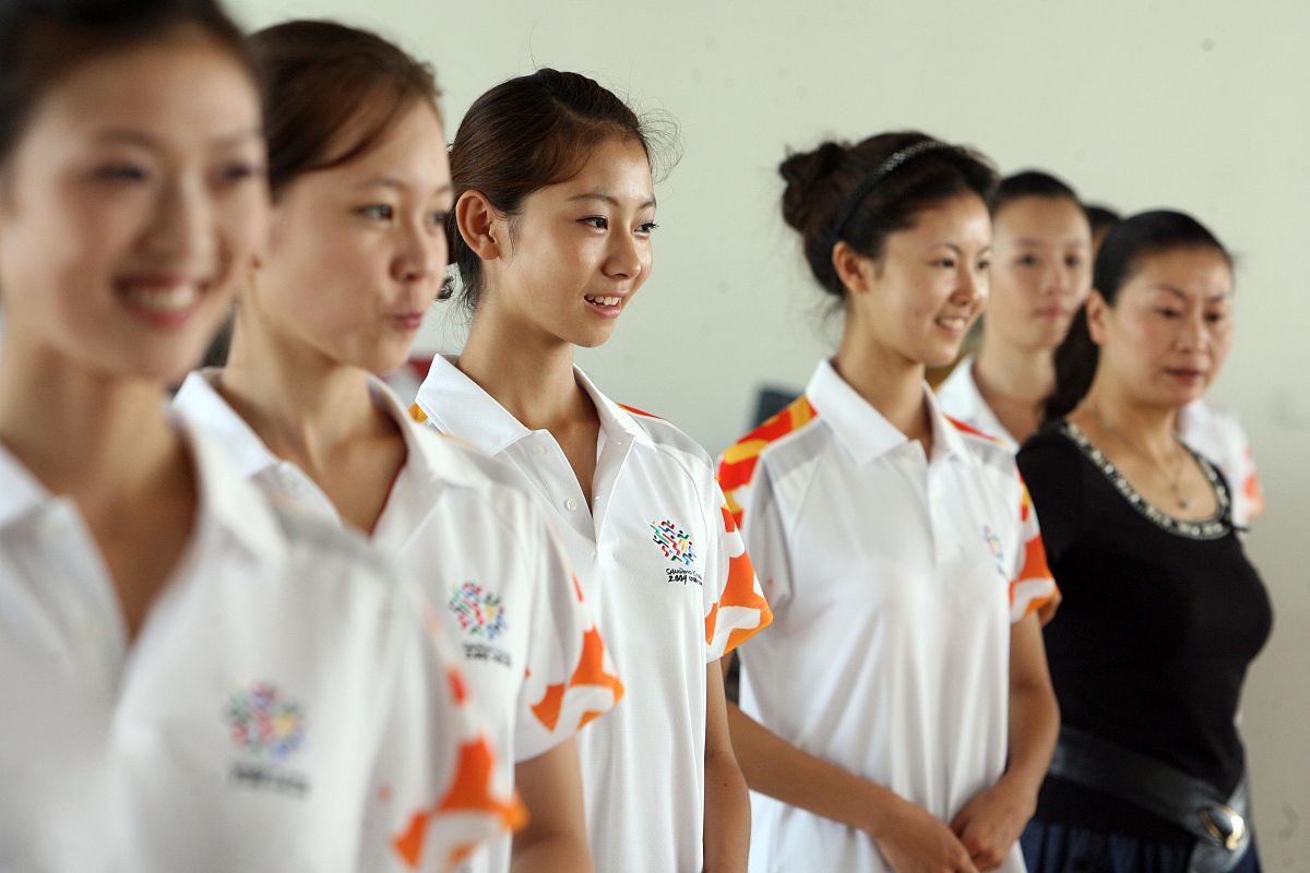 秦皇岛2022年女生读卫校学什么好