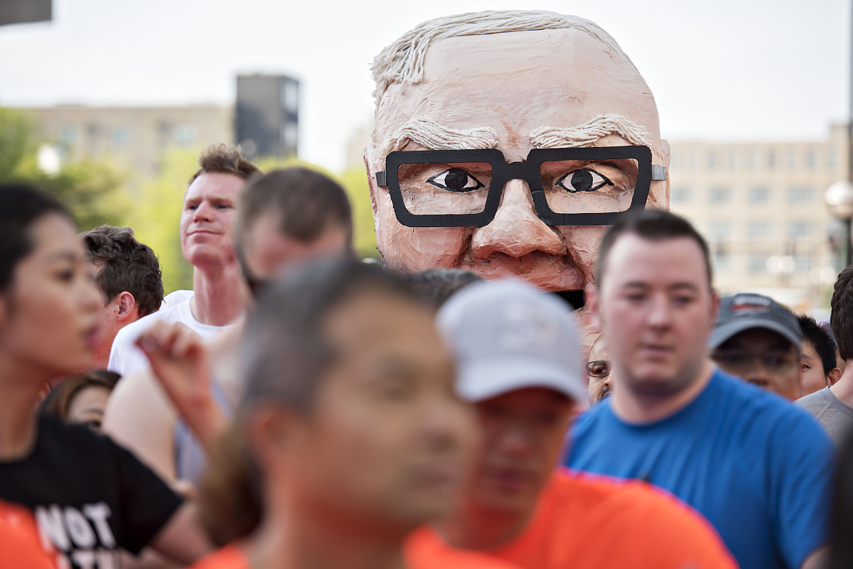 巴菲特为何要选中银行股？