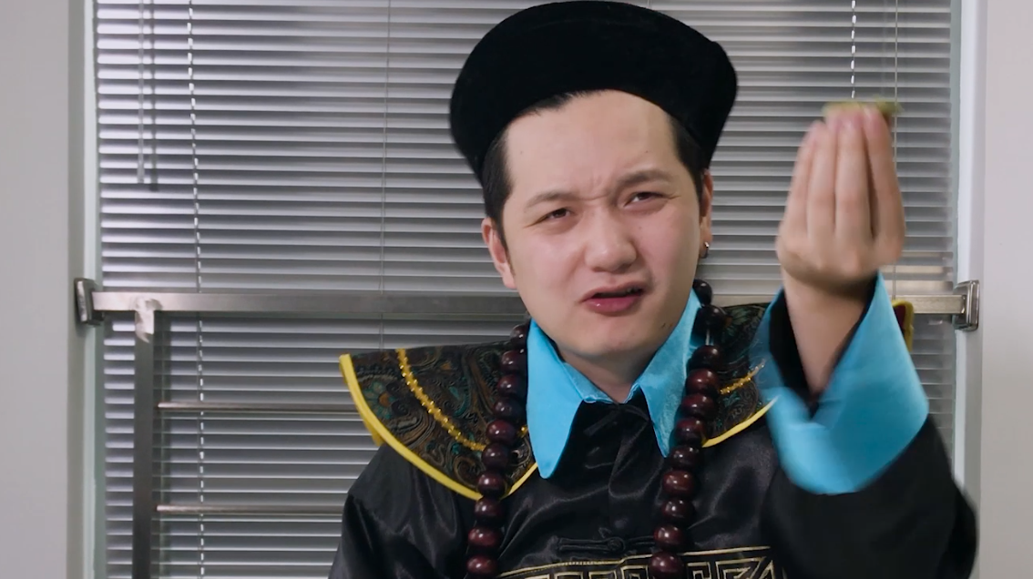 小伙试吃抹茶巧克力味曲奇,酥软入口即化,新吃法却让人大跌眼睛