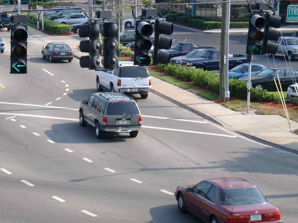 如何查是否闯红灯