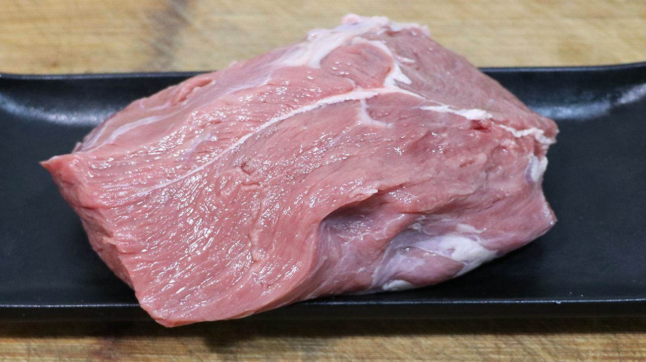 大厨教你水煮牛肉的正宗做法,很多人第一步就错了,难怪牛肉不嫩