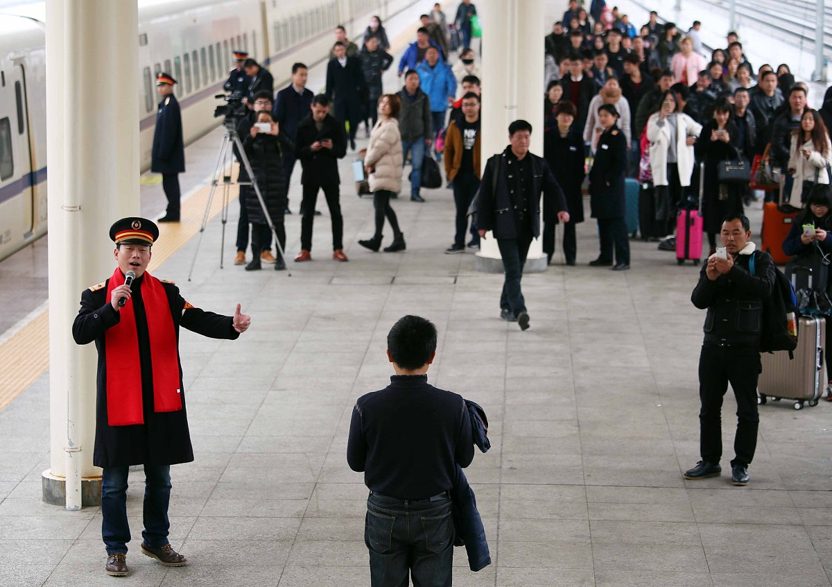 请写首诗赞美铁路职工的现代诗