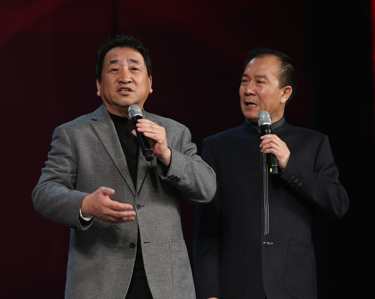 写一个红领巾二星奖章自我推荐的事迹描述