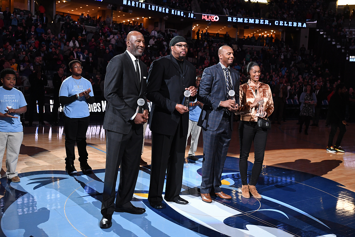 Bob Myers Steps Down After 11 Seasons as Warriors President of Basketball Operations