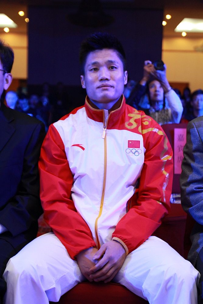2012年11月24日,2012健身教练职业技能颁奖晚会举行.吕小军,2004年的