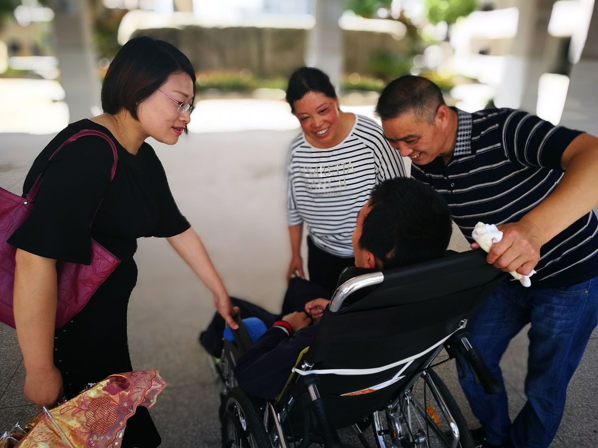 记忆迷路，用爱找回：如何唤醒沉睡的记忆