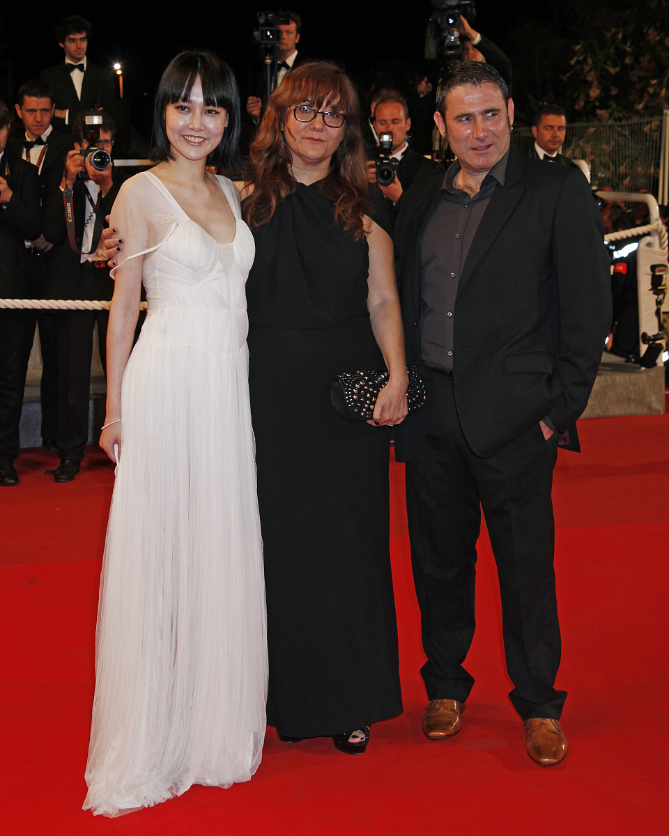 actress rinko kikuchi (l), director isabel coixet (c) and actor 