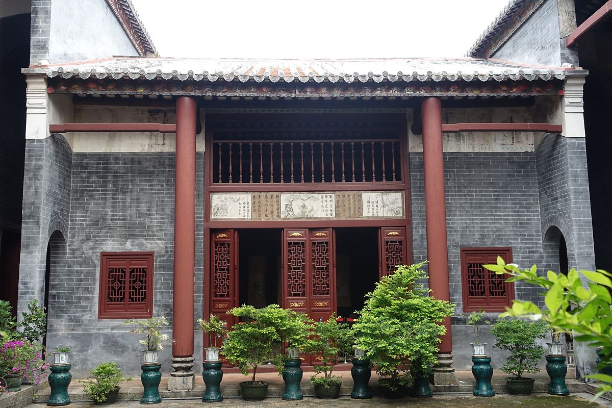 钦州媒体大全：报纸、电台、网站及联系方式 - 了解这座魅力城市