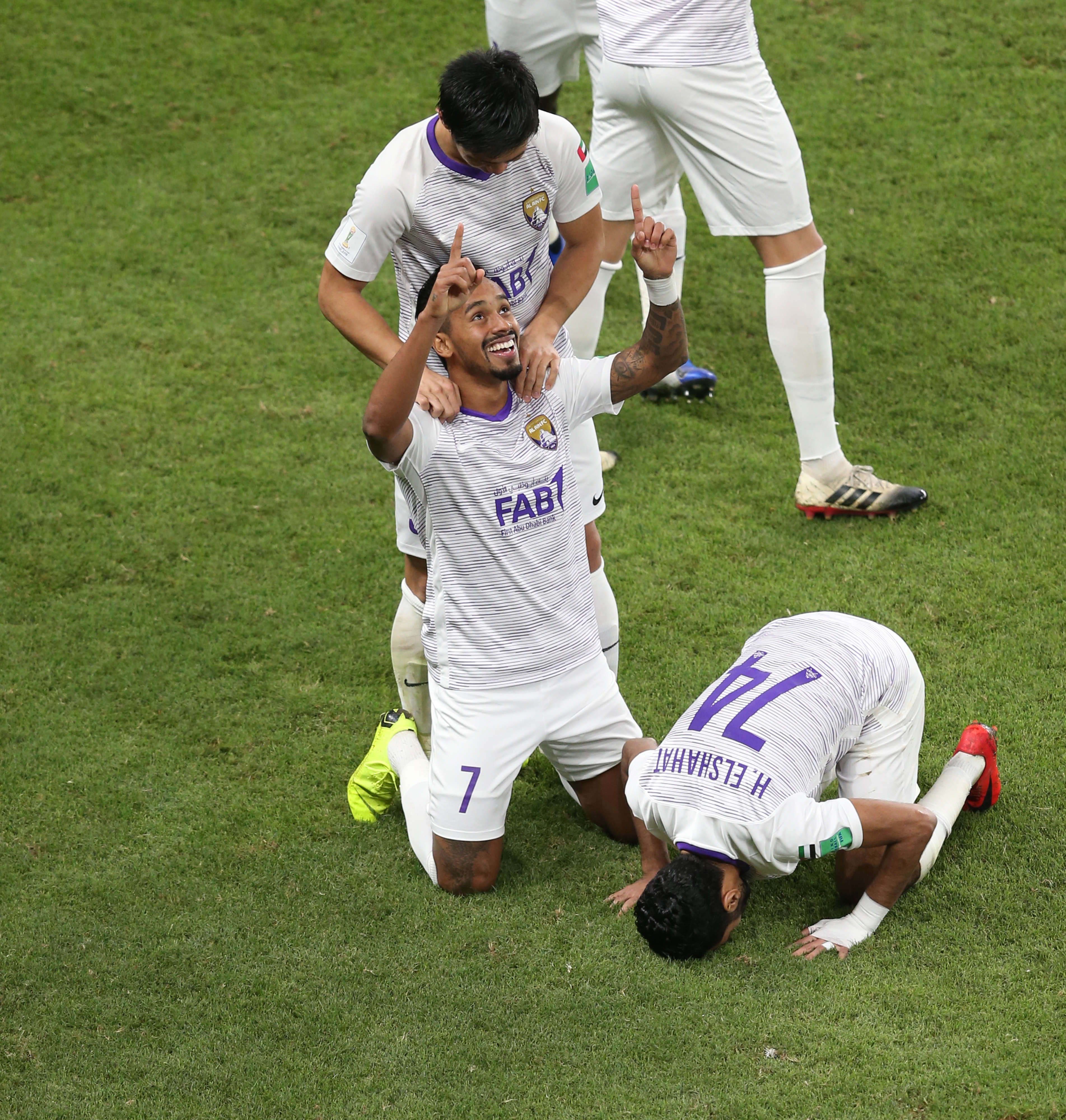 足球--世俱杯:阿联酋艾因晋级决赛(2)