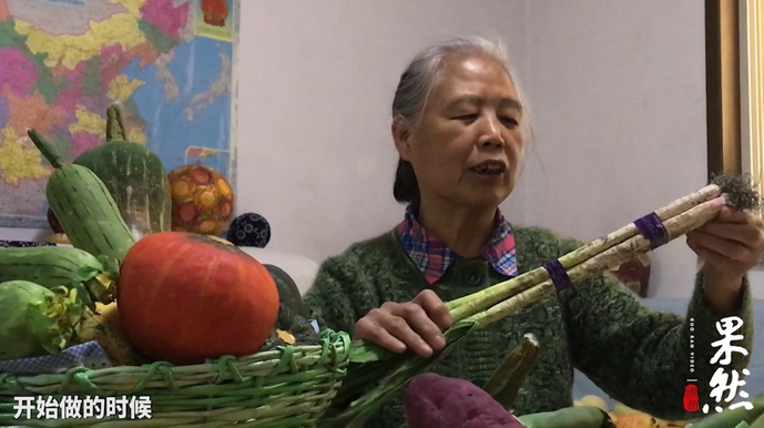 果然视频|老太太这针线活绝了!这些“布蔬菜”以假乱真!