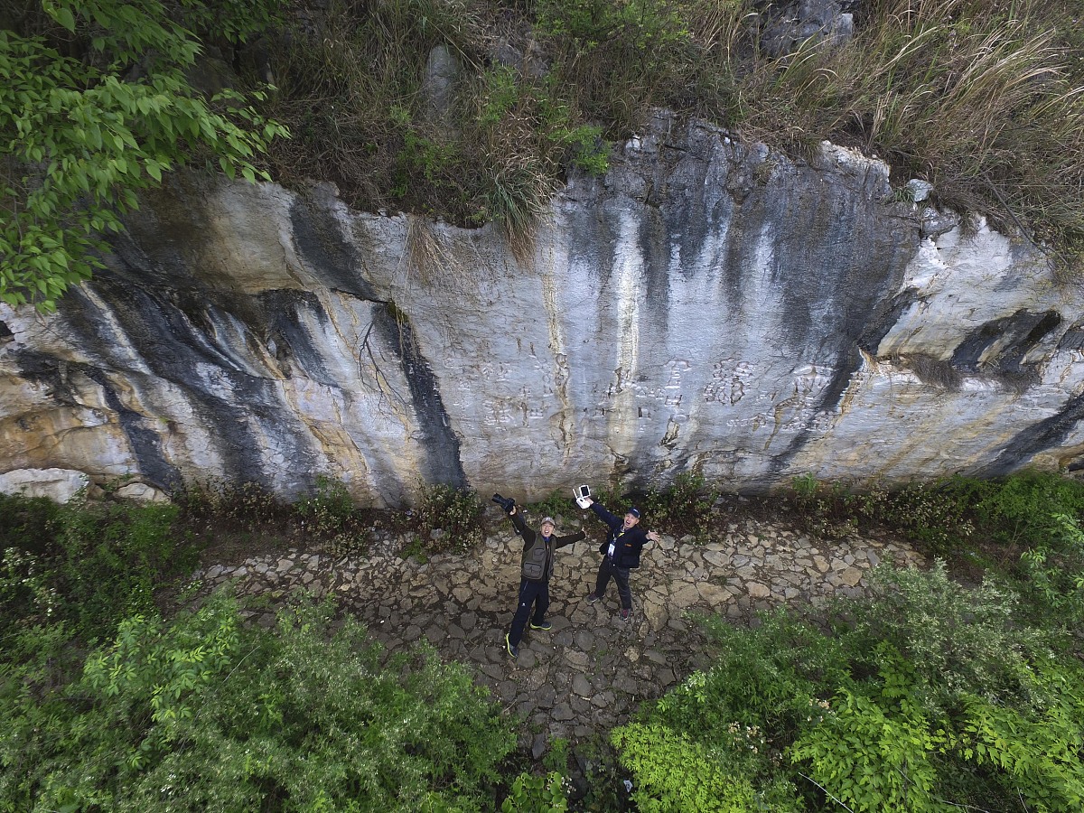 游戏开局界面设计指南：从元素到职业选择