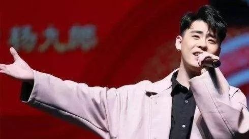 上《极限挑战》被P成卡通形象？他也真是活该啊...