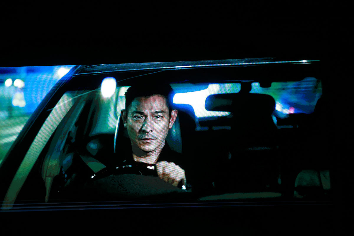 港片的无间道如何塑造了现代警匪题材电影的标志性特色？