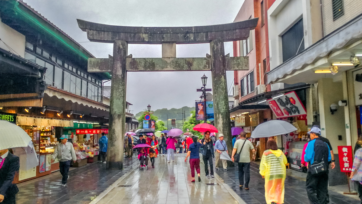 高中历史评课稿： 中外历史纲要下 第6课《全球航路的开辟》 要求800字