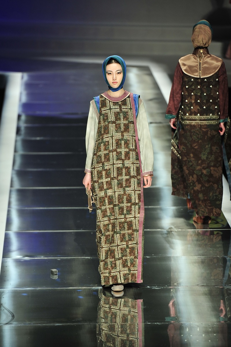 融合少数民族以及非遗元素进行原创衣物设计以及服装管理平台