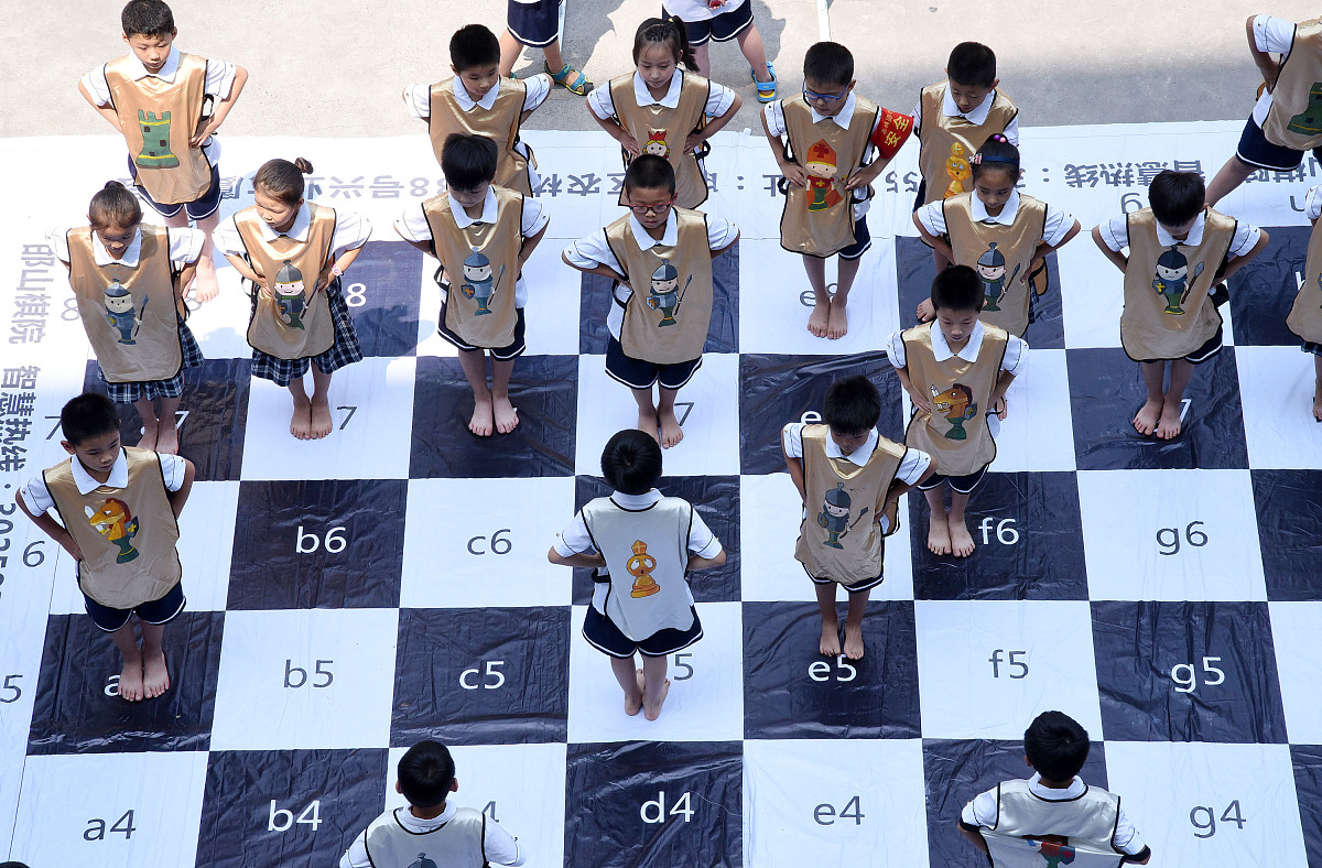Ice-Breaking Fun: Class Sports Event Builds Friendship