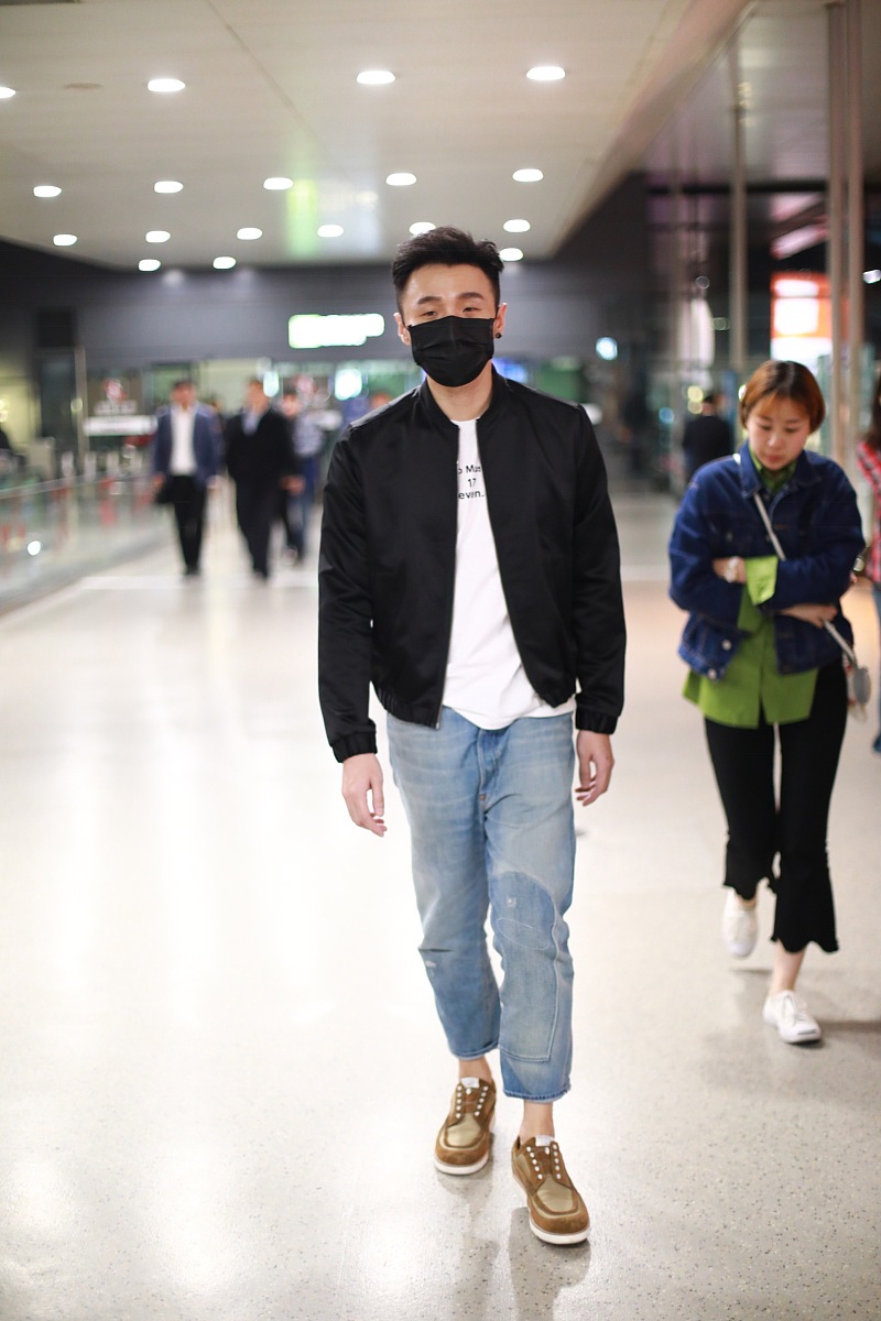 **[专业领域]** 硕士研究生申请：**[你的姓名]** 简介