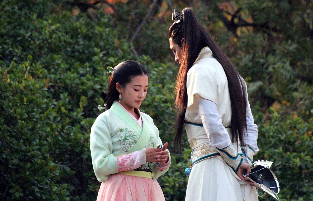 春闺梦里人这部剧女主码头匆匆一瞥看上的心上人是谁啊！后面女主恢复记忆就想起来了吧！用250字详细解答