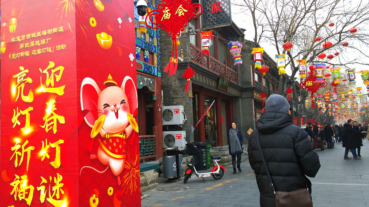 五岭逶迤腾细浪 - 猜数字游戏