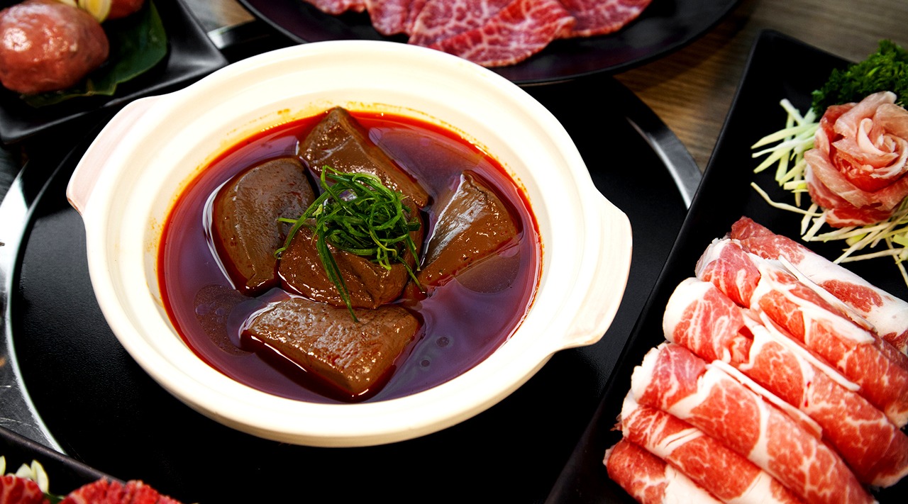 为什么菜市场有猪血鸭血卖,却没有牛血卖?