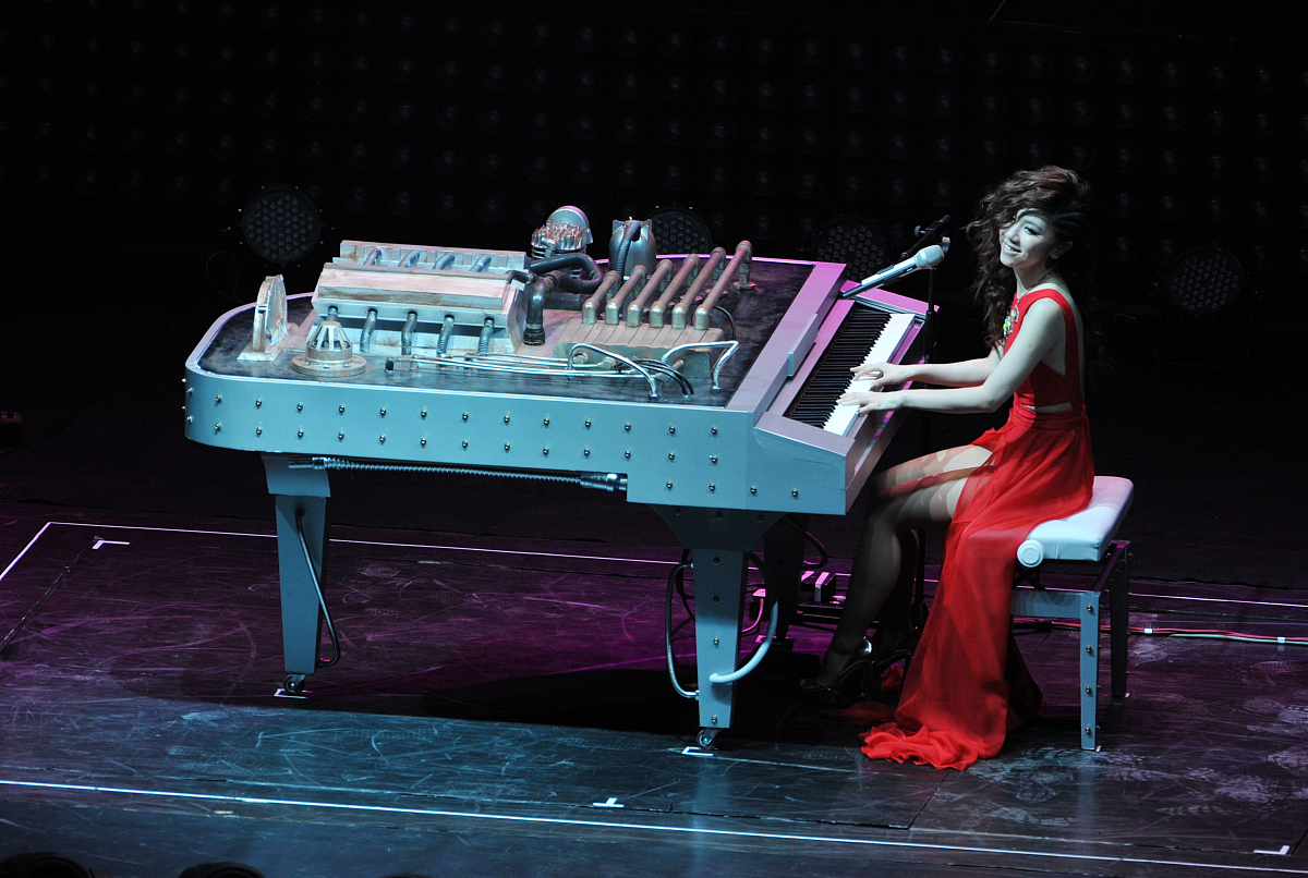 2014年5月17日,北京,g.e.m.邓紫棋 x.x.x. live世界巡回演唱会北京站.