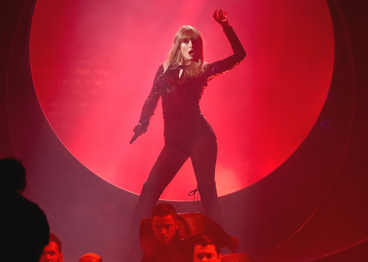 please write a speech about my favourite idol