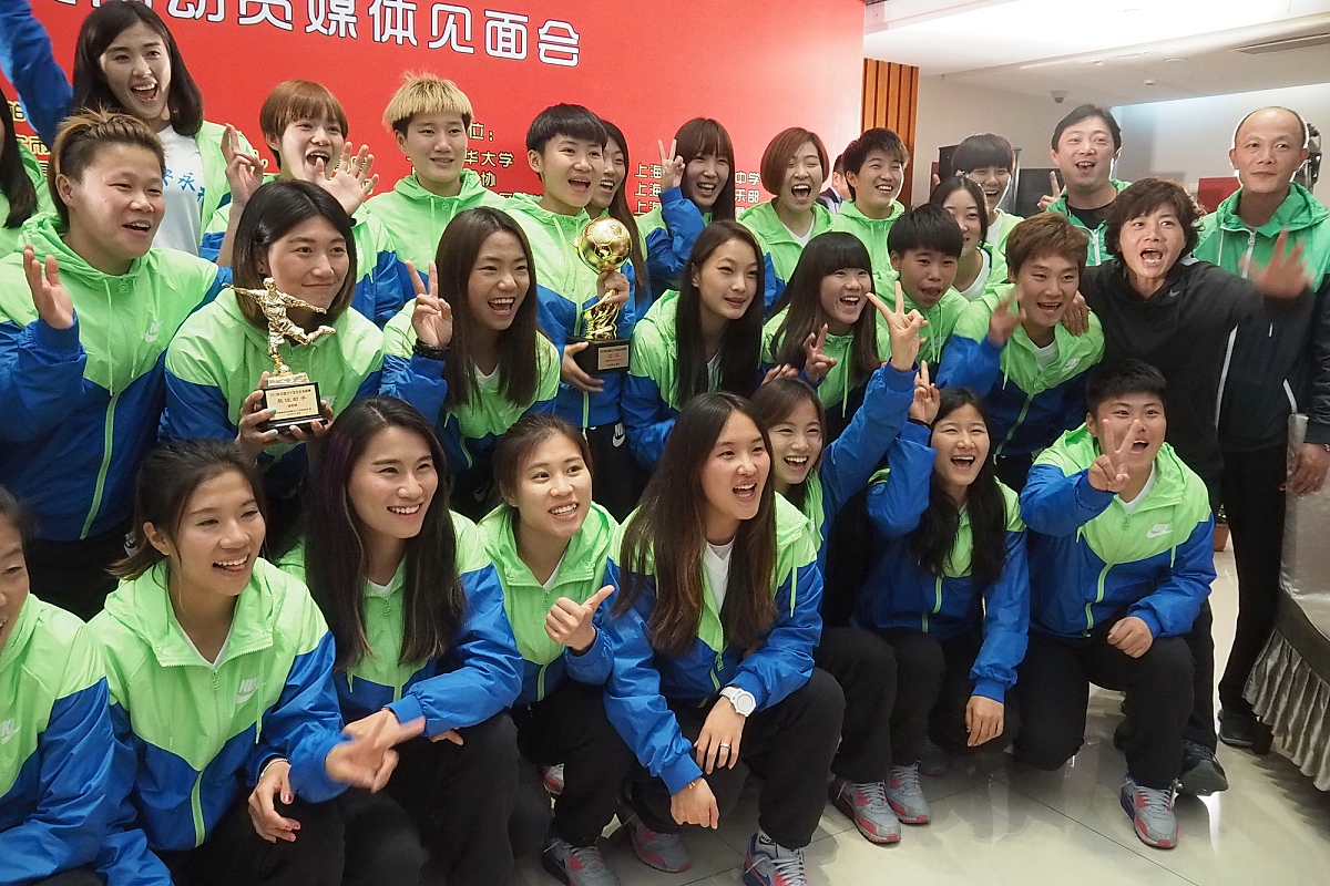 女生读四川幼师学校：开启美好的职业生涯