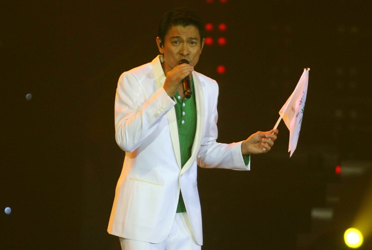 2009年10月13日,上海,迎世博倒计时200天世博优秀歌曲演唱会.***_***