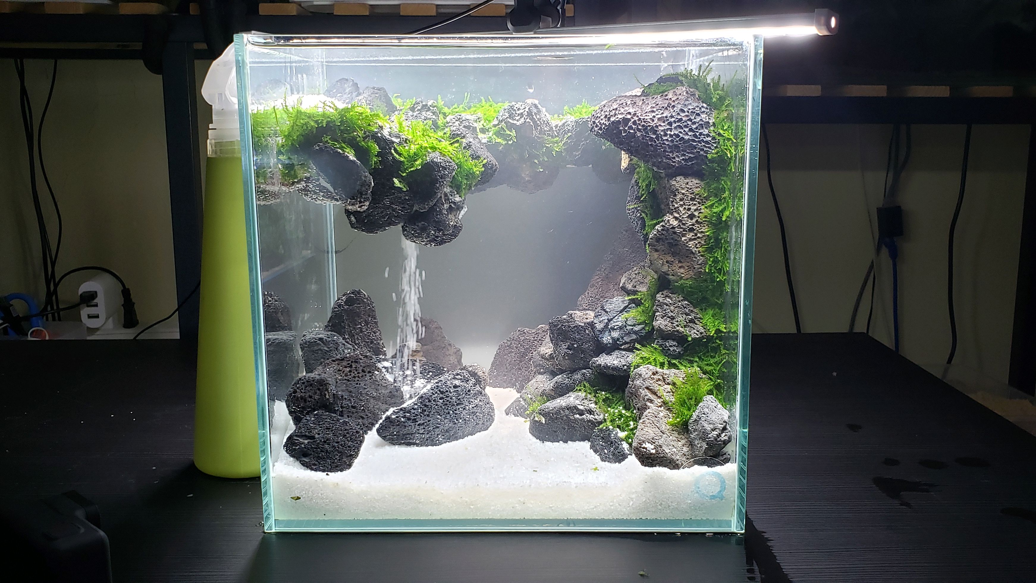 小型鱼缸造景-完整的流沙瀑布制作教程