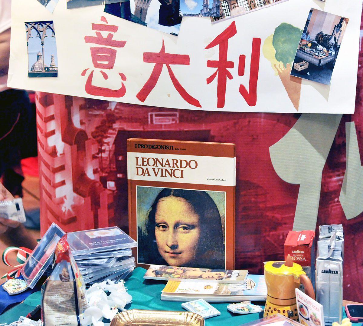 奶奶和骆驼的温馨瞬间：20个短句描绘美好时光