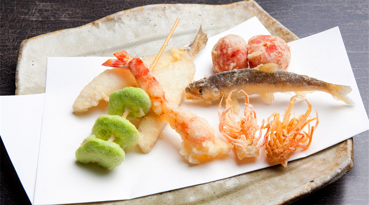 饮食基本上都是很清淡的日本,为何会有天妇罗这道菜呢?