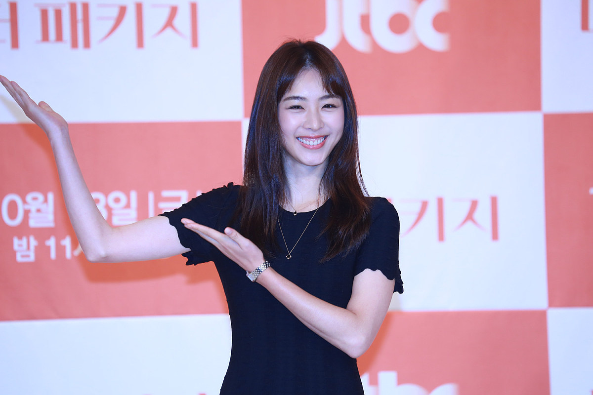 b我 b你认识张佳宁么brbchatcaict b听说他是一个很靠谱很飒的人br飒是什么意思