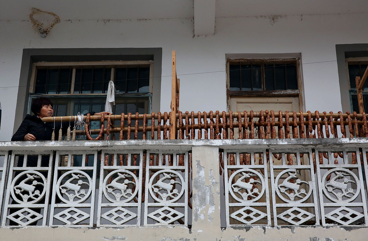 给幼儿园送货上门安装电动铝艺平移大门文案和宣传文案