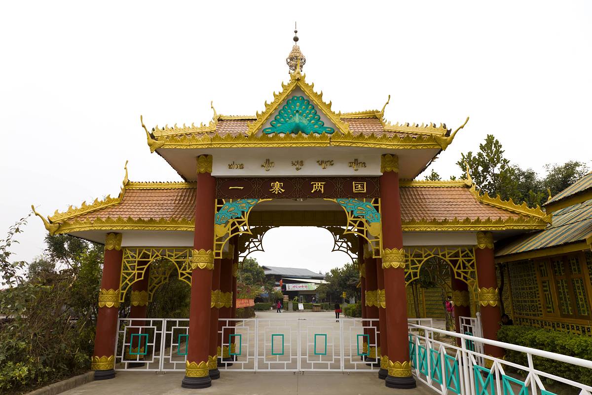 云南旅游冲突：利益分配不均引发的矛盾