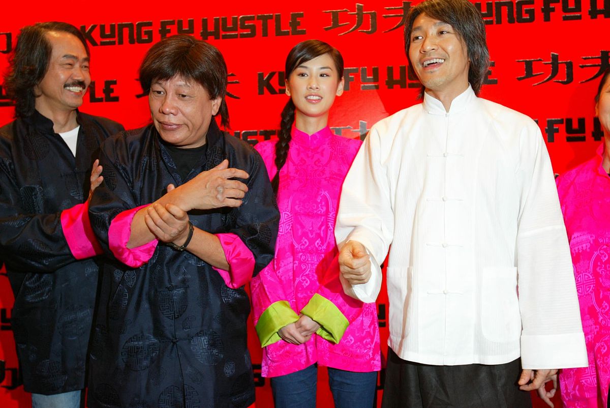 深度解析周星驰电影《功夫》：从镜头到情节，全面解读星爷的功夫世界