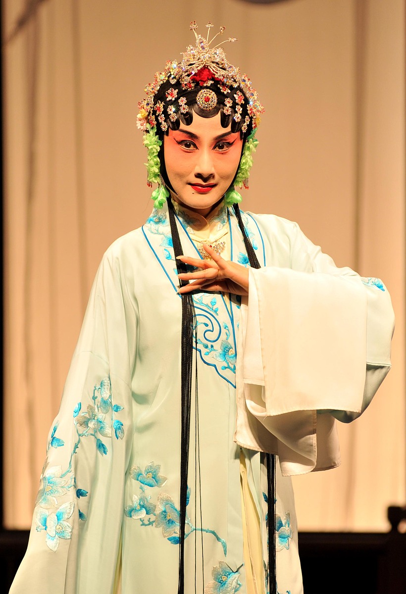 2009年6月26日,南京,昆剧《钗钏记 落园》由江苏省昆剧院演出.***_***