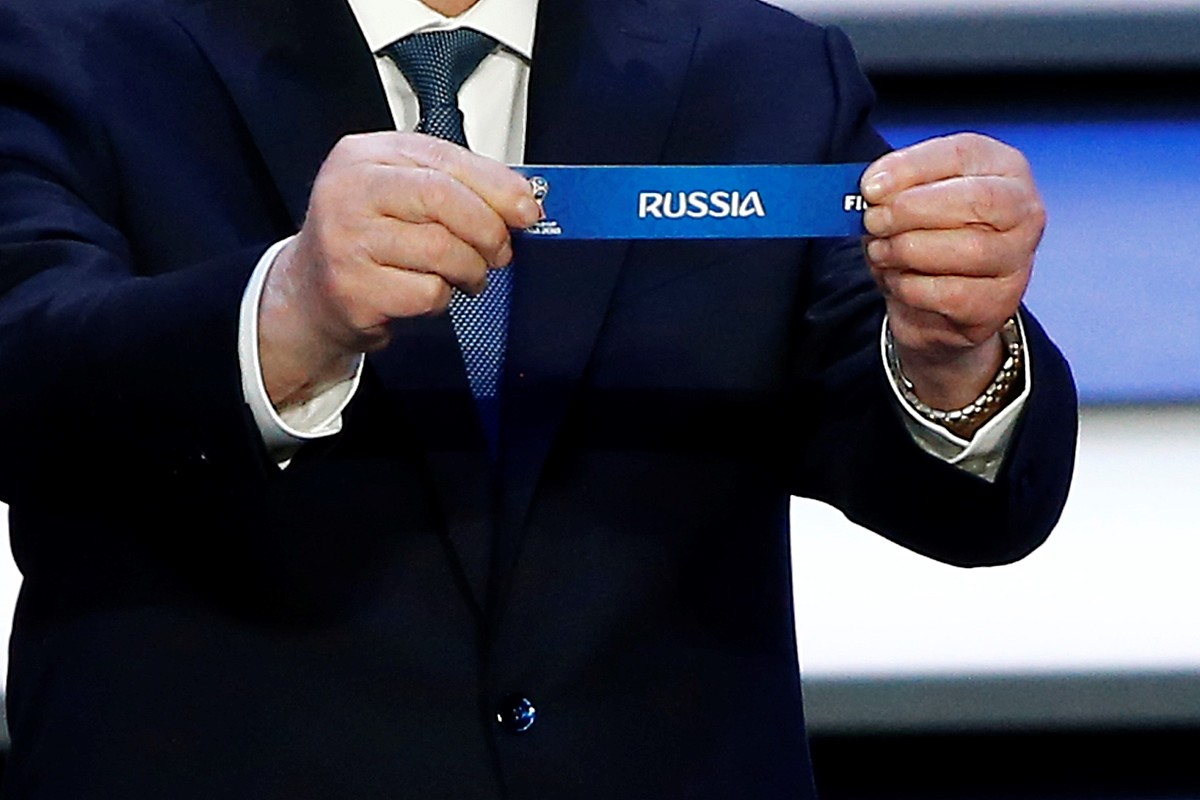 latex定义了结点noderectangle draw=black line width=1pt A at -10 A;noderectangle draw=black line width=1pt B at 10 B;现在要连接两个结点draw A--B;draw B--A;但我希望两条不同方向的连线能分别上下平移 以作区分你上次的回答 drawshift=01 A--B; drawsh