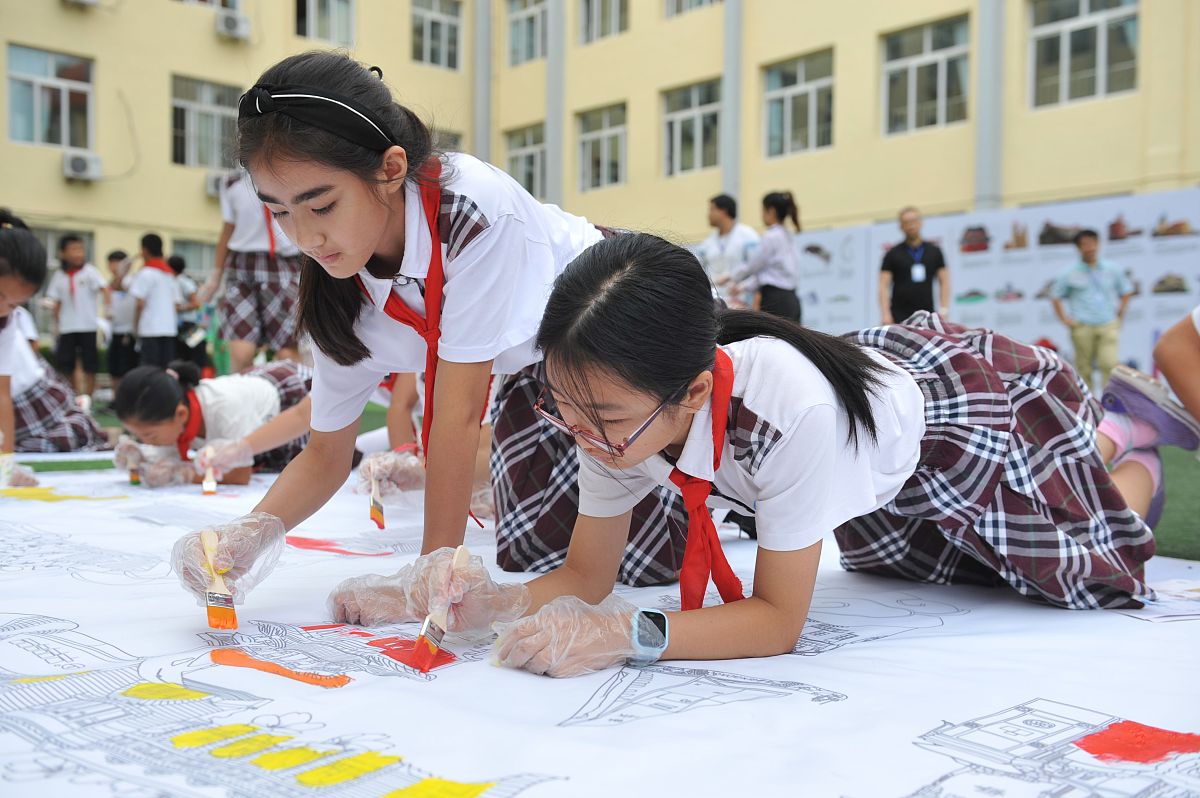 形容一个人很好看怎么说？常用词语及表达方式