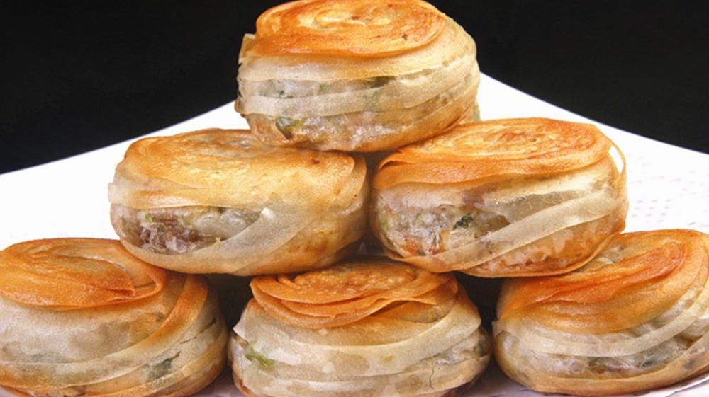香酥肉饼外面卖5块钱一个,教你在家做,皮薄酥脆又多汁,真香