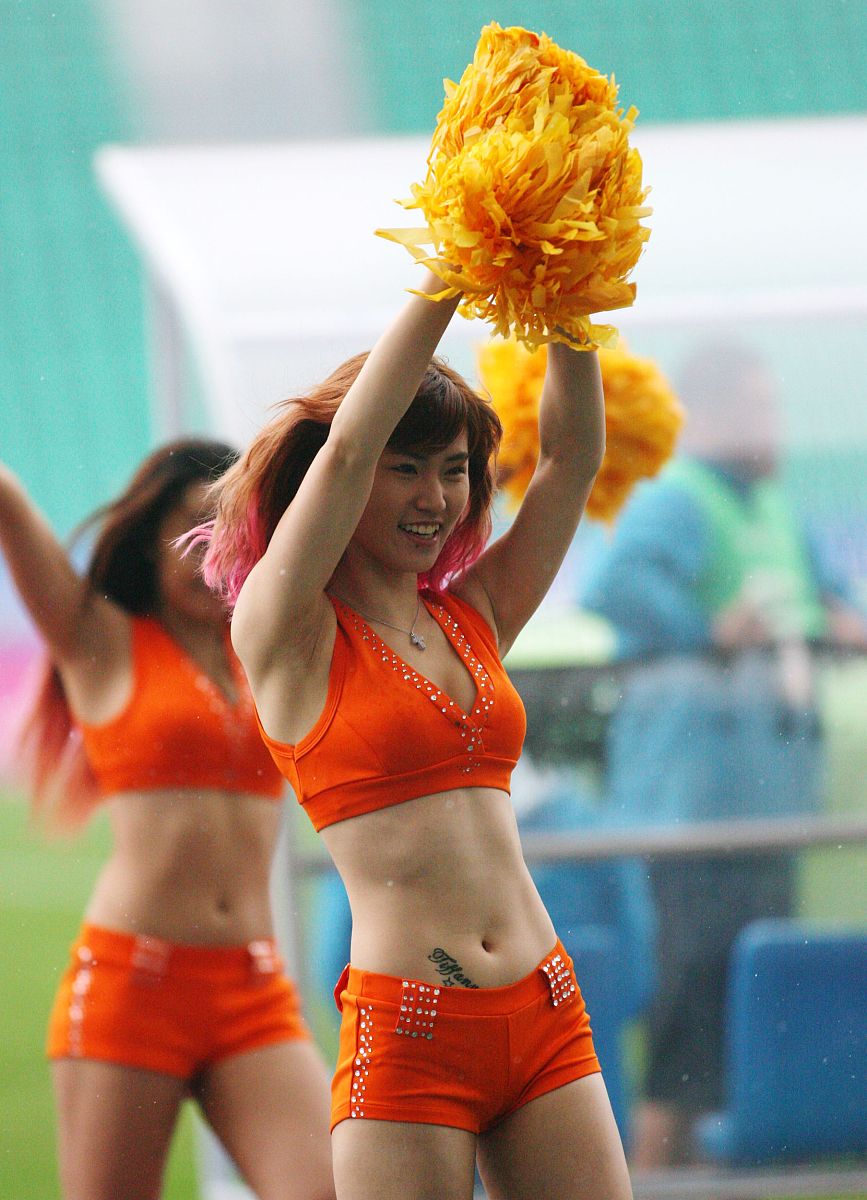 2013年3月30日,广州,2013世界女子七人制橄榄球赛,啦啦队热情助阵.***