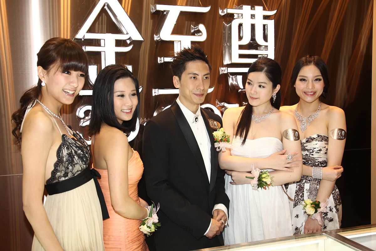 郭羡妮朱少杰相亲成功，跨越异地恋携手共度人生