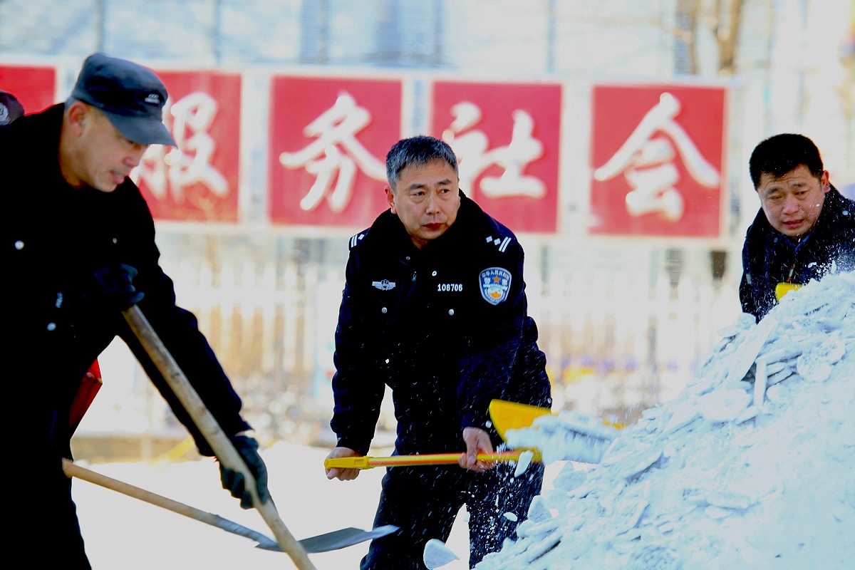 能通过吸尘装置将正在燃烧的烟灰吸走吗