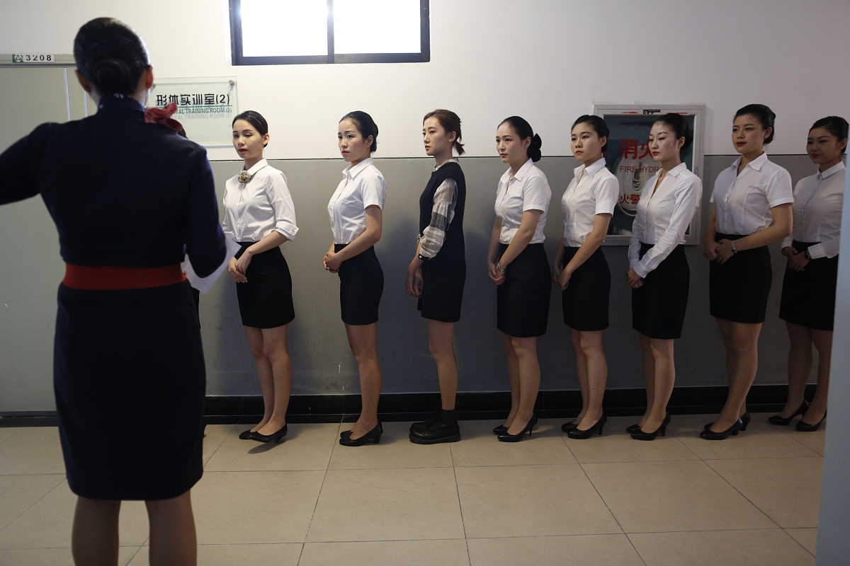 成都卫生学校面试着装指南：如何展现自信与专业？