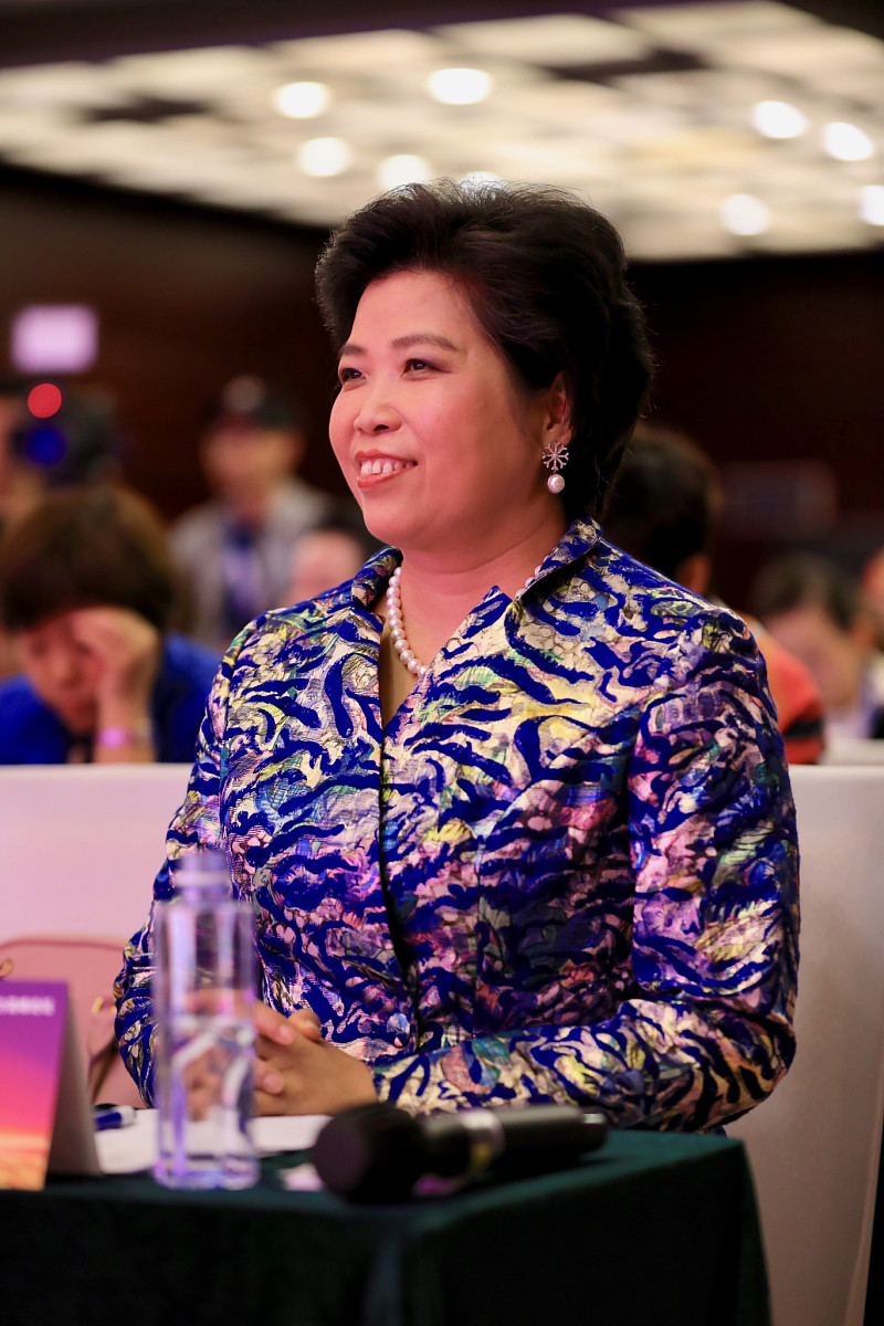 海口媒体曝光求助热线电话是多少？ 要求：创建一篇500至1000字的解决方案