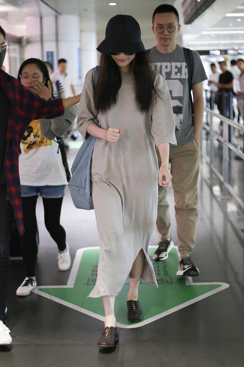 智能雨伞技术基础：结构设计、传感器、数据处理、电源及通信