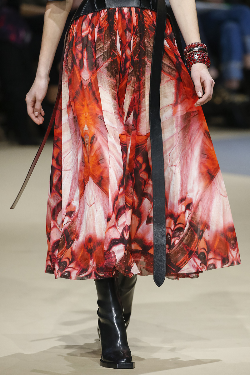 2018秋冬巴黎时装周:alexander mcqueen 细节