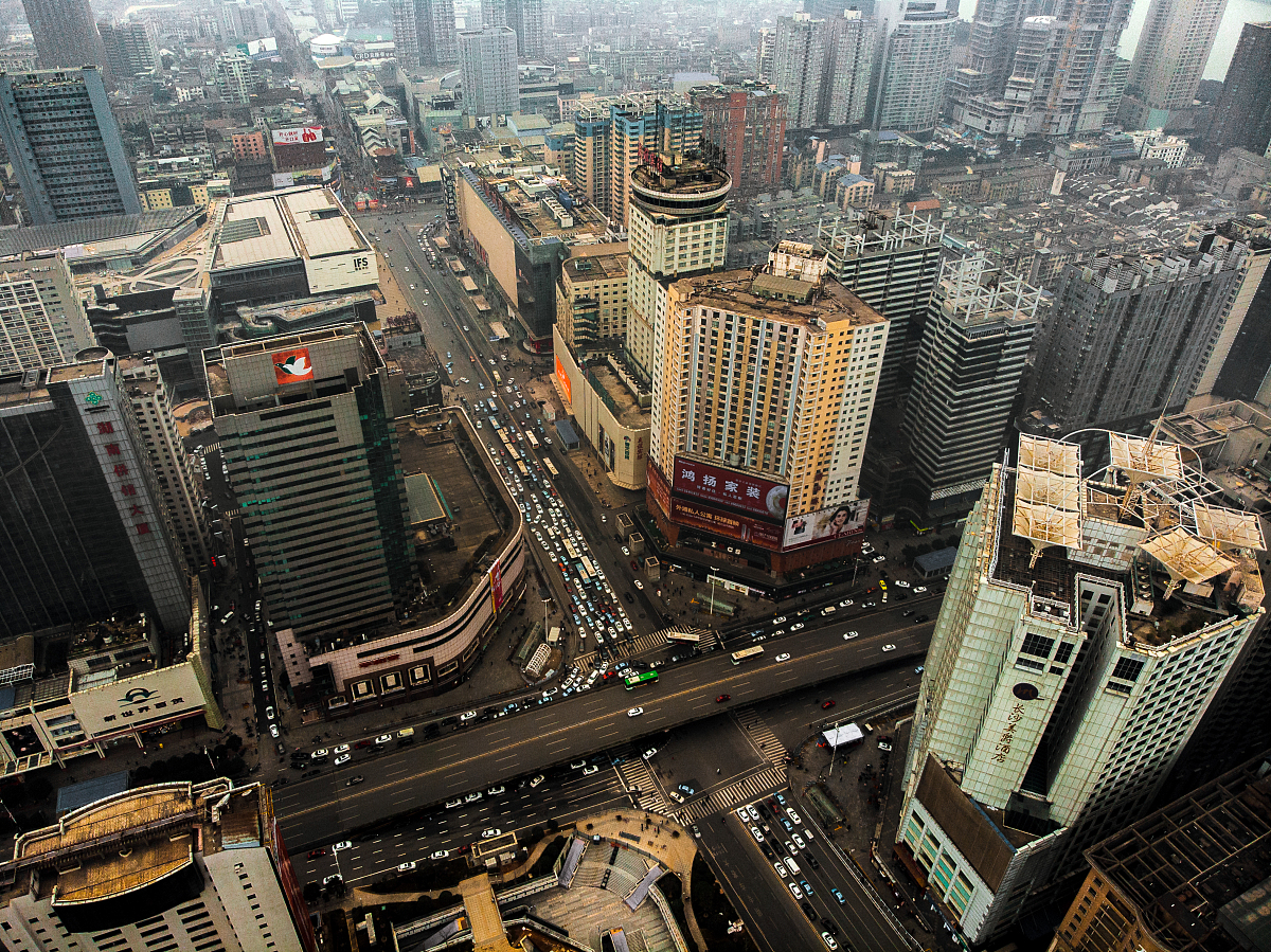 同学们相聚长沙欢度五一祝福他们幸福健康。怎么说通顺一点