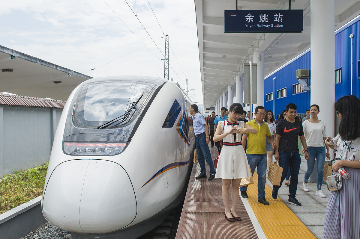 贵阳轨道学校高铁客运专业招生 - 培养高铁人才，未来前景广阔